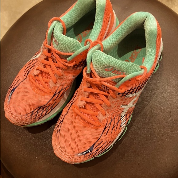 ASICS Gel Nimbus Ladies running Sneaker - Picture 8 of 10